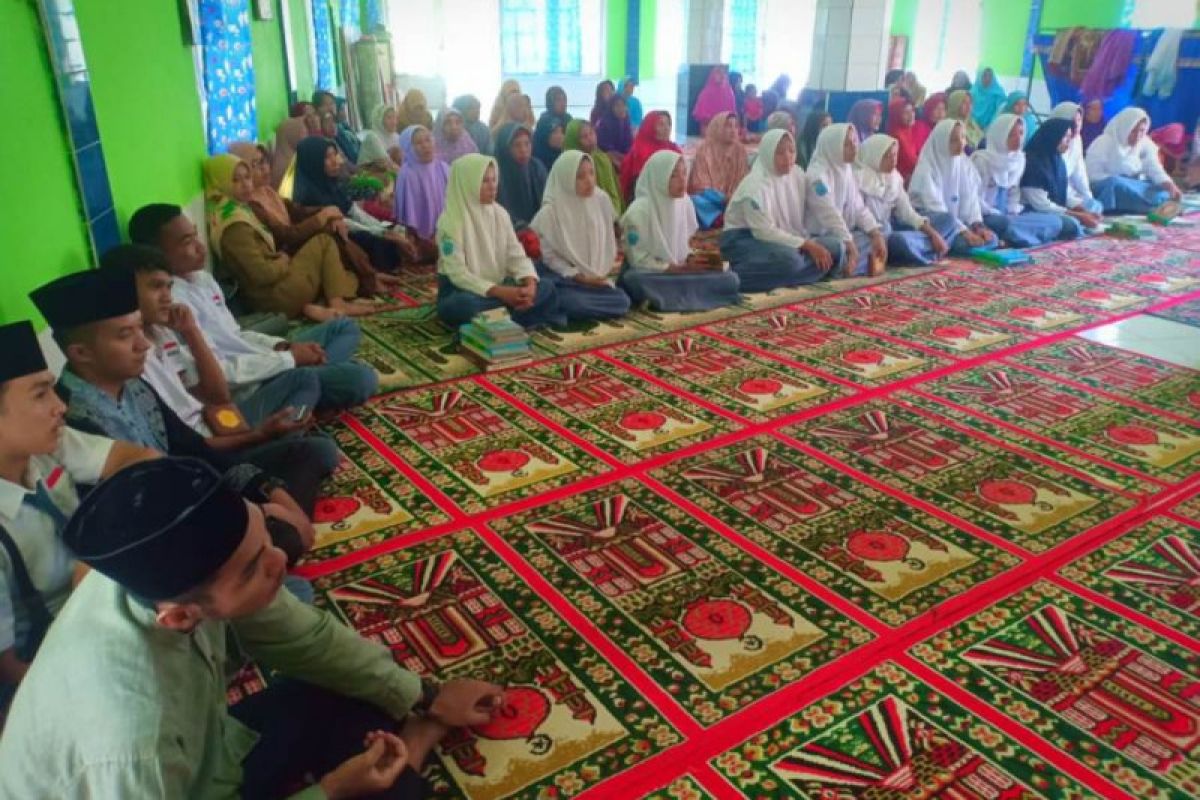 Safari Ramadhan tingkatkan karakter iman dan taqwa siswa