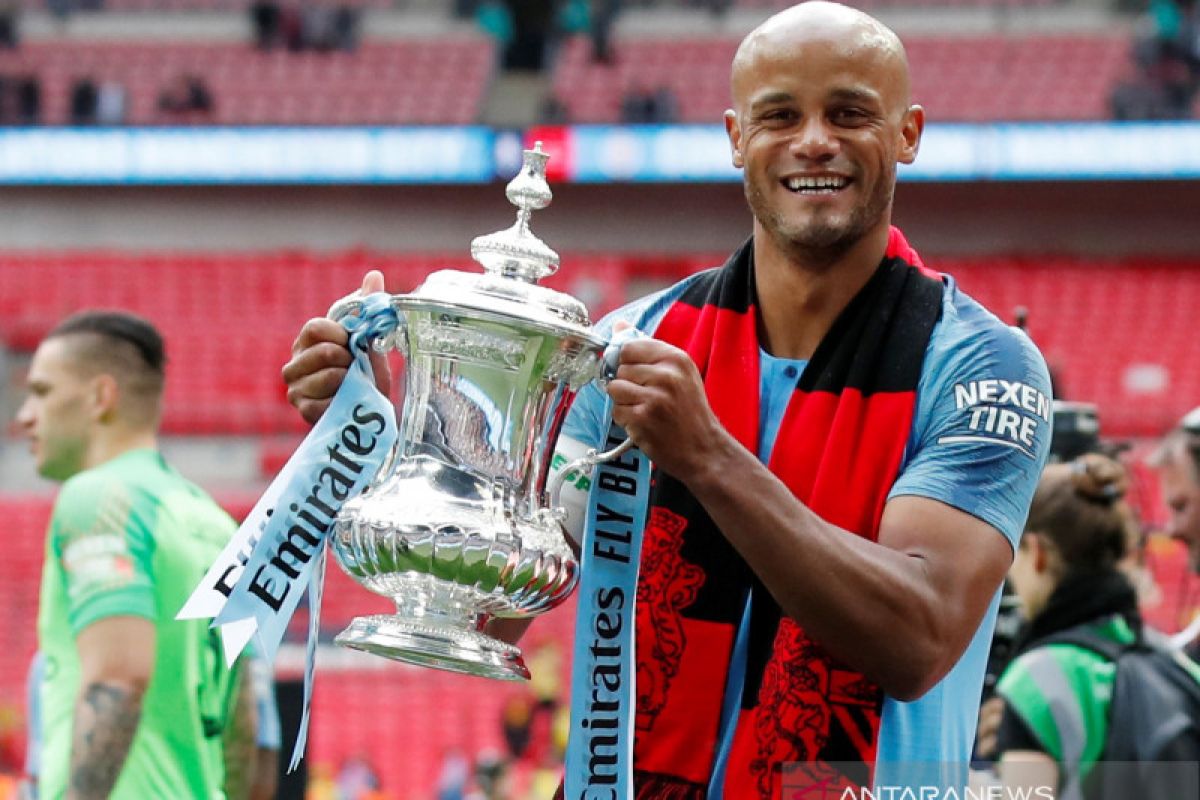 11 tahun bersama, Vincent Kompany tinggalkan Manchester City