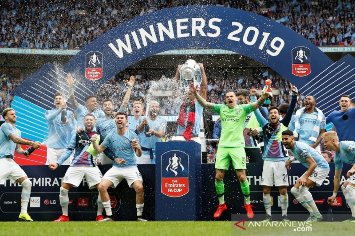 Juara Piala FA, Manchester City raih trigelar domenstik musim ini