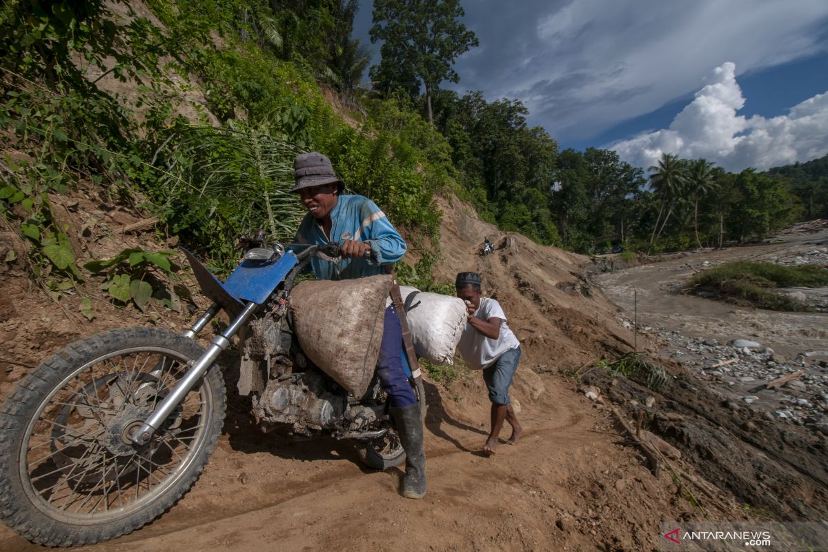 Empat Kecamatan di Kabupaten Sigi kembali terisolir akibat jalan putus