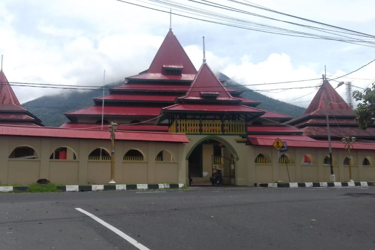 Masjid Kesultanan Ternate tujuan utama kunjungan wisatawan