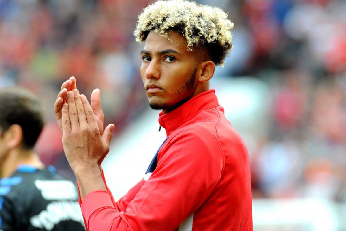 Bournemouth rekrut Lloyd Kelly