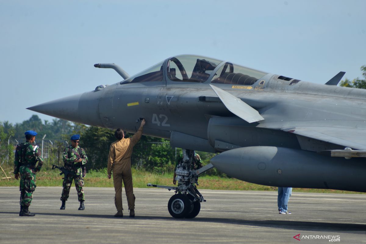 Sempat mendarat di Aceh, dua pesawat tempur Prancis kembali terbang