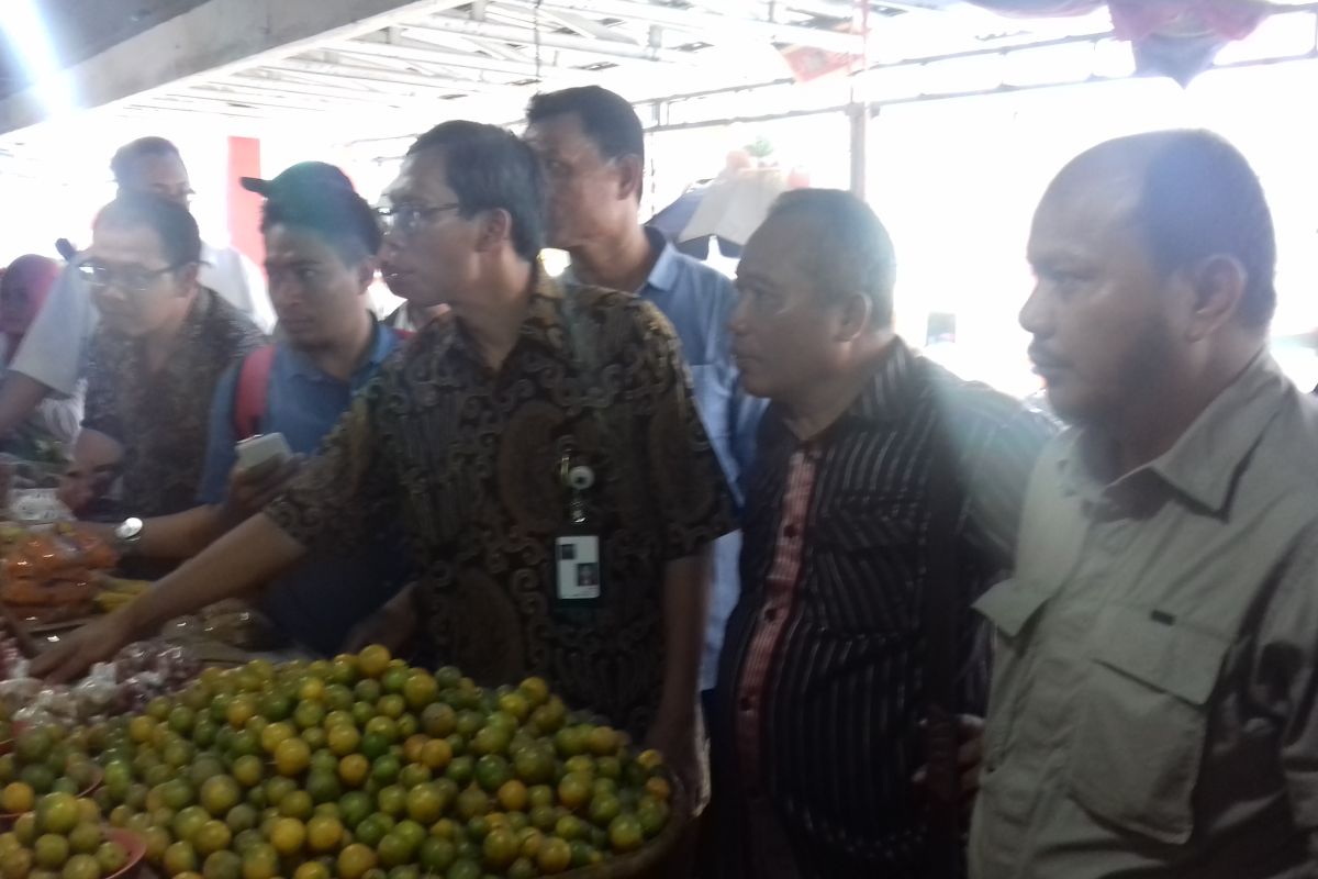 BUMD Kota Tikep pasok stok bawang merah ke pedagang