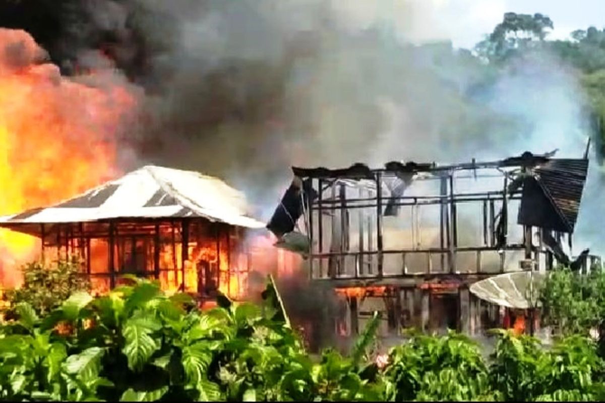Empat rumah warga di Lampung Barat terbakar