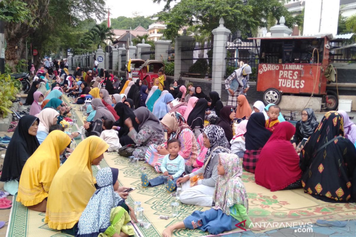 Relawan Prabowo-Sandi tuntut KPU berlaku jurdil