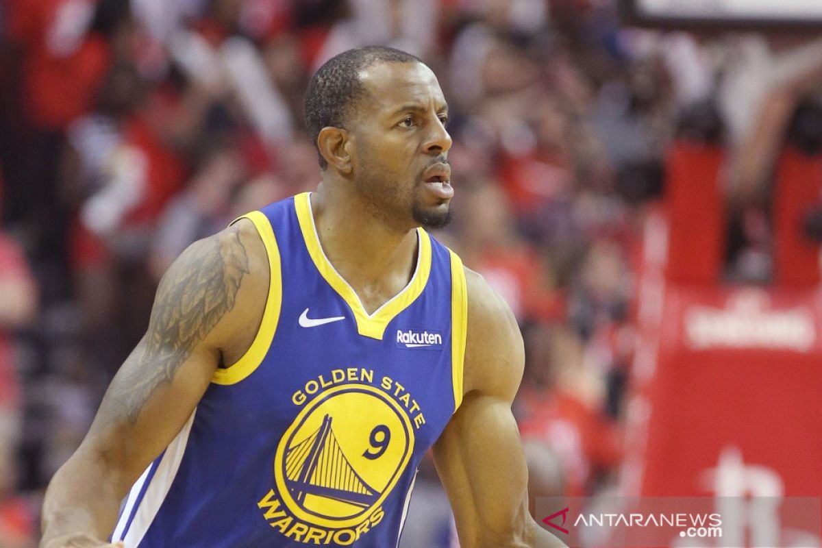 Warriors terancam tanpa Andre Iguodala di gim keempat playoff NBA