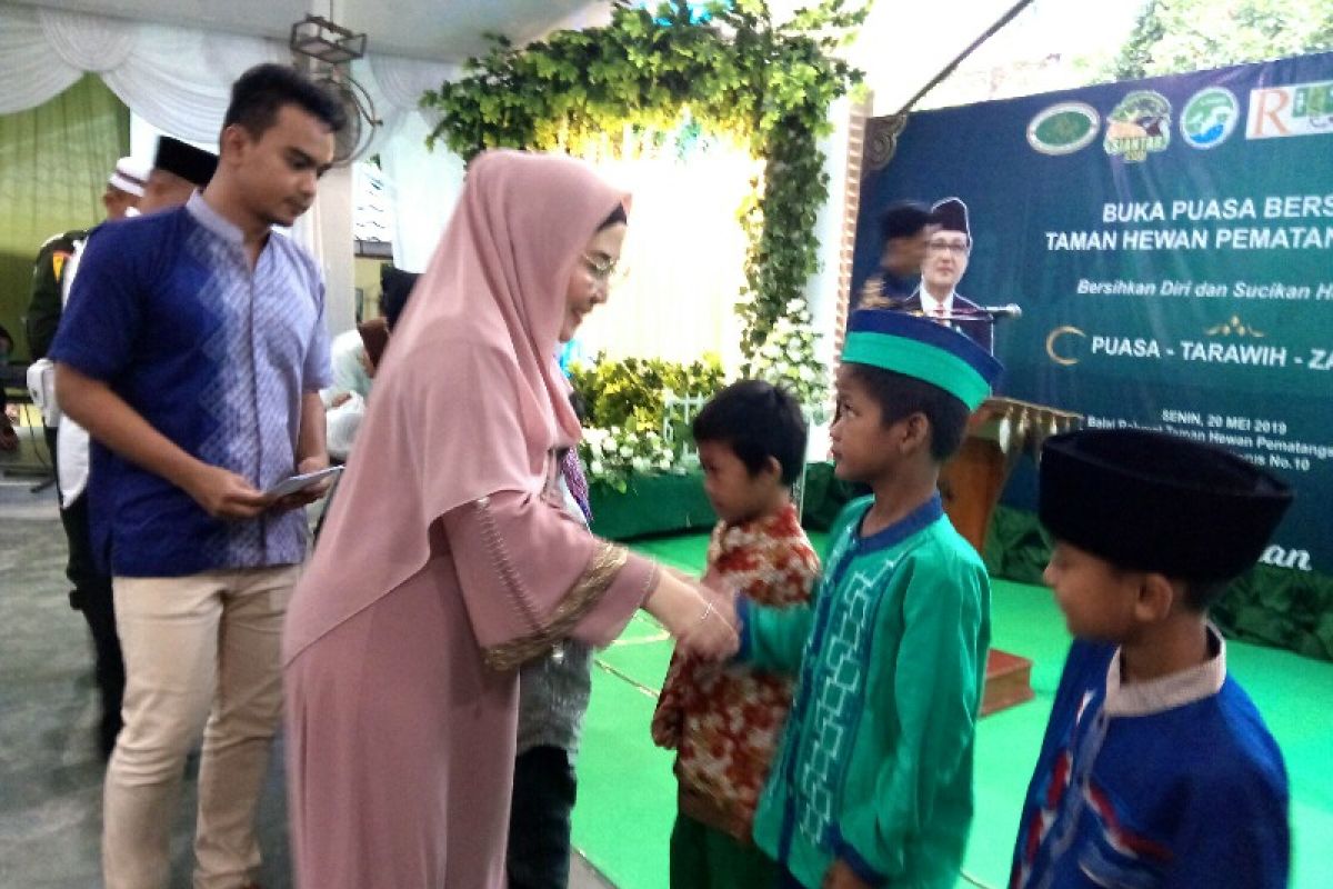 THPS buka puasa bersama dan santuni anak yatim