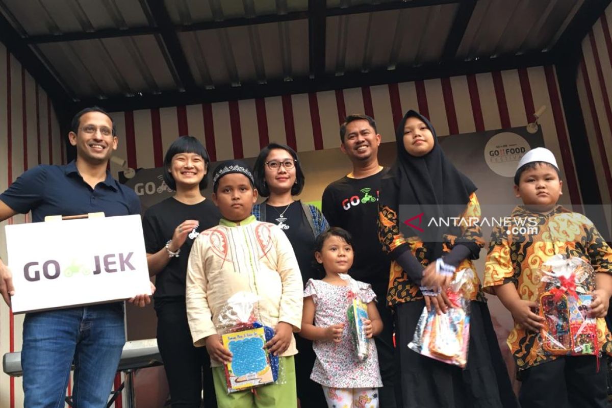 Gojek buka puasa bersama 10.000 mitra dan anak yatim