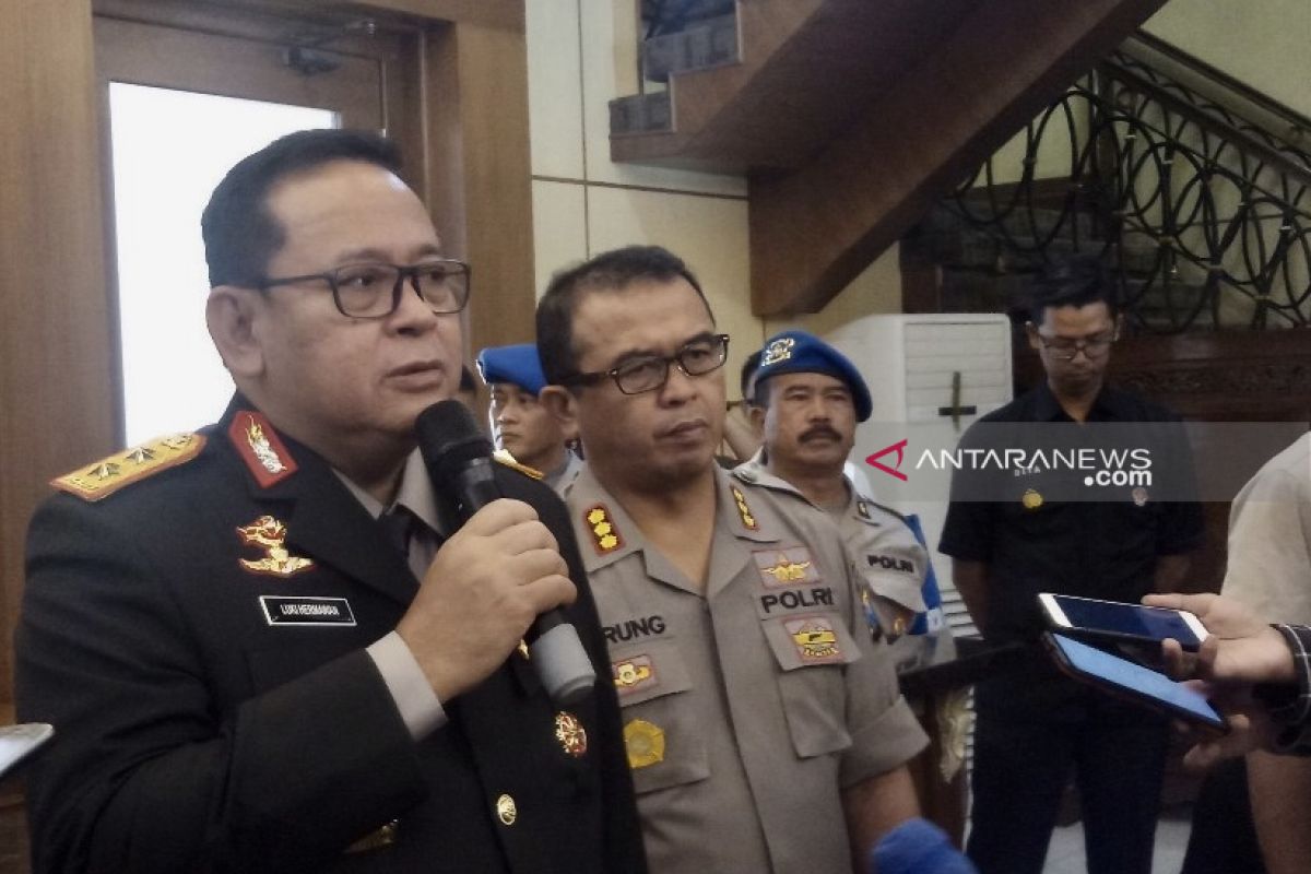 Polda Jatim pulangkan 1.200 massa aksi 22 Mei di Jakarta