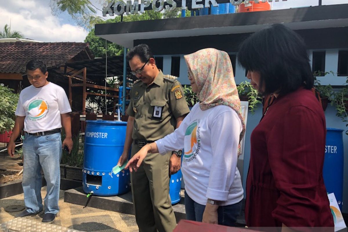 Yogyakarta intensifies organic waste reduction through biopore method