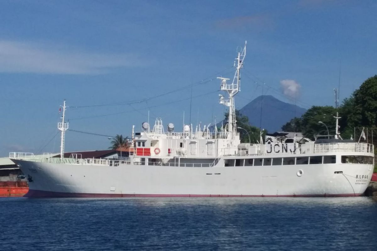 KKP memeriksa kapal ikan Jepang di ZEEI Laut Sulawesi