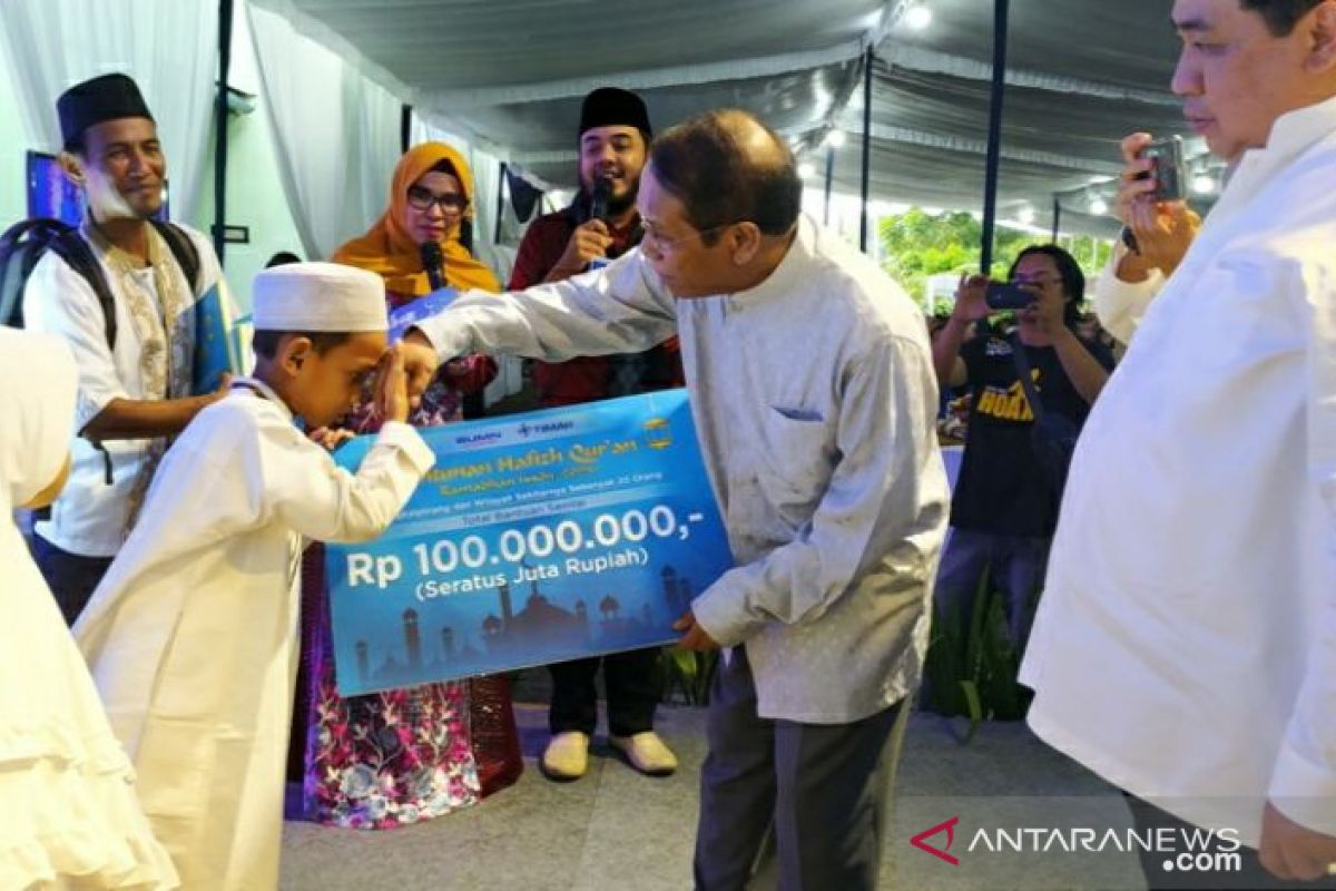 PT Timah kucurkan Rp100 juta beasiswa Tahfiz Qur'an di Pangkalpinang
