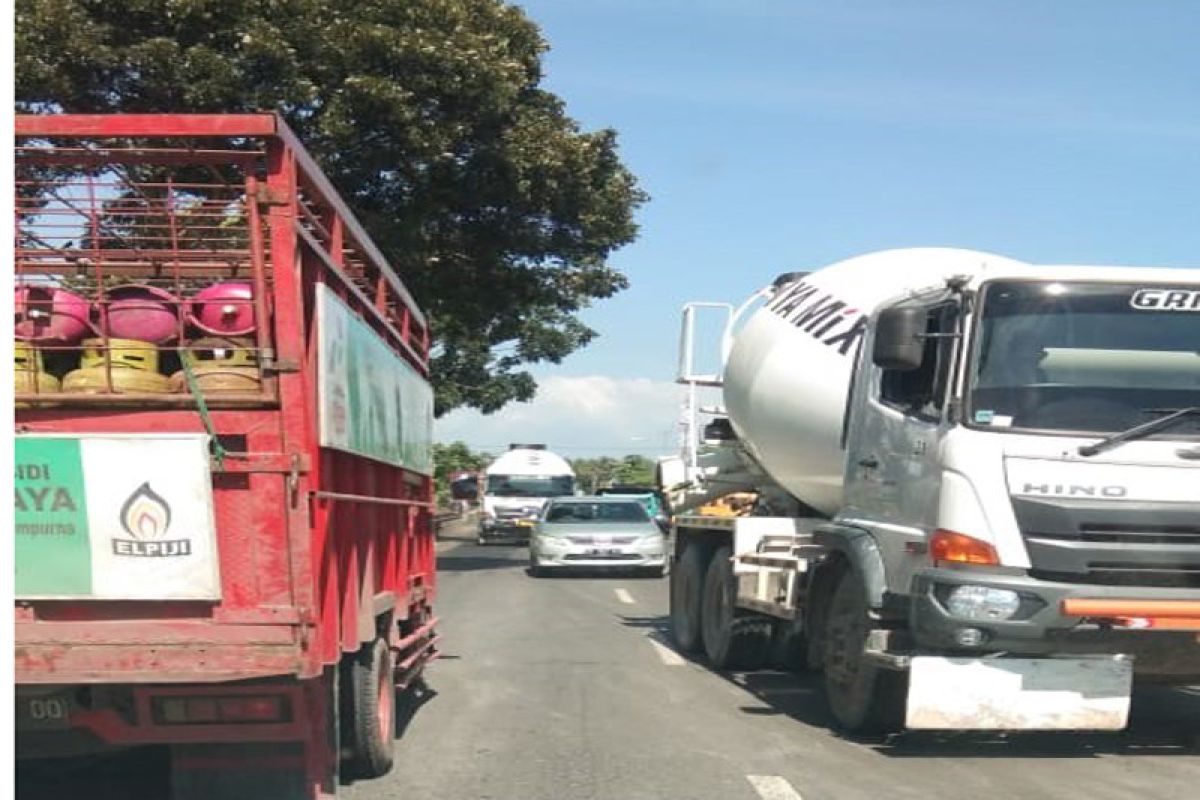 Arus balik di jalinsum ruas Lampung ramai lancar