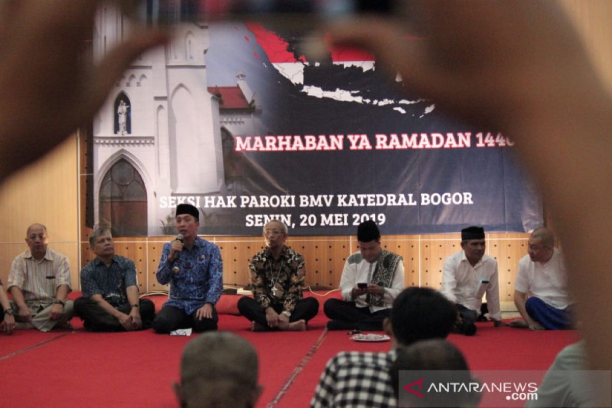 Gereja Katedral Bogor gelar buka puasa bersama