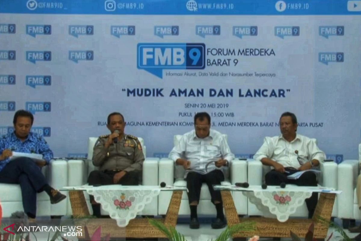 Polisi terapkan satu arah di jalan lintas Jawa saat Lebaran