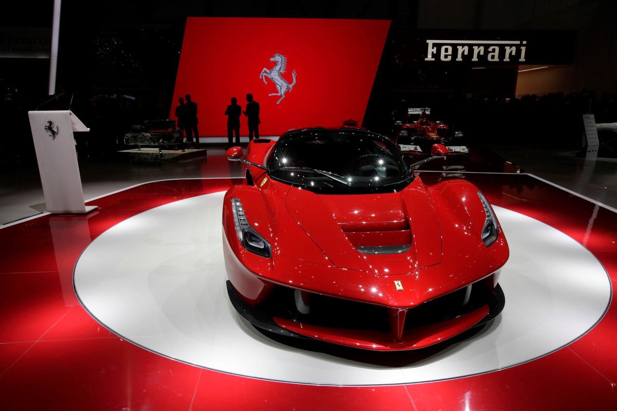 Ferrari tarik 2.071 unit kendaraannya di China