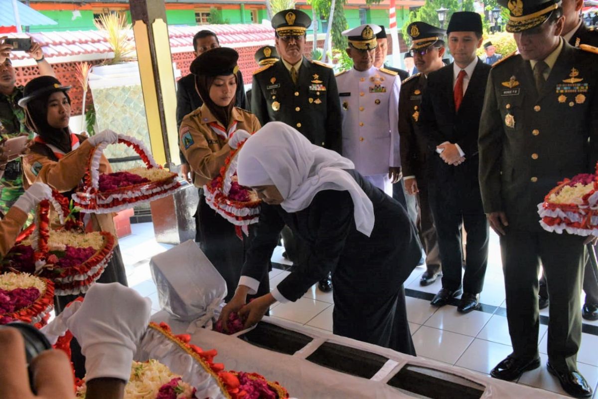 Khofifah ingatkan jaga persatuan di momen kebangkitan nasional