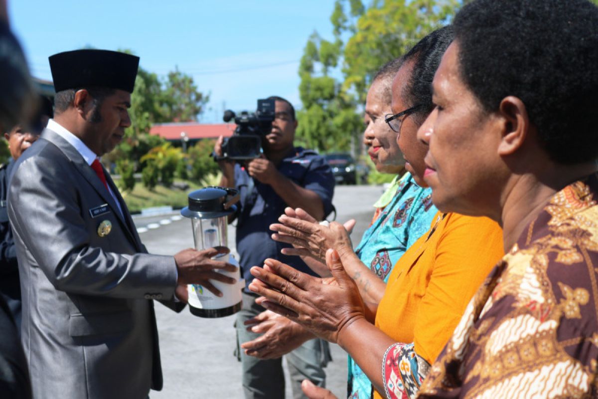 Pemkab Biak Numfor luncurkan pelarangan penggunaan kantong plastik