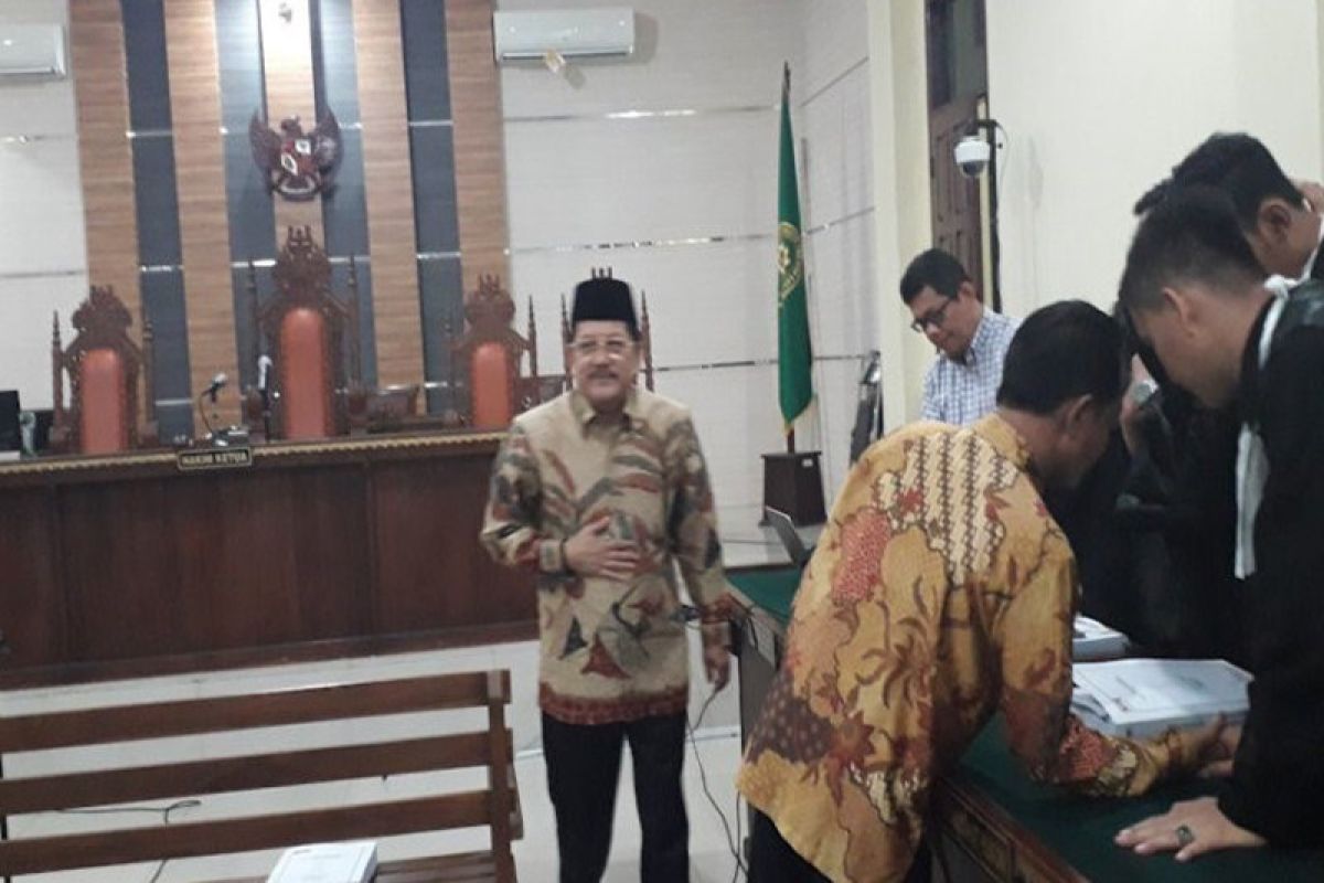 Jaksa tuntut dua terdakwa suap fee proyek Mesuji tiga tahun penjara