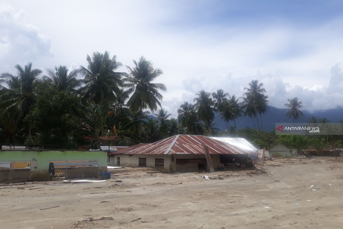 Korban banjir Sigi harap pemerintah bangun huntara