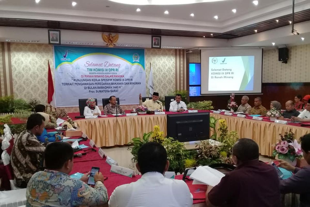 Komisi IX DPR kunjungi Padang dalam rangka pengawasan pangan