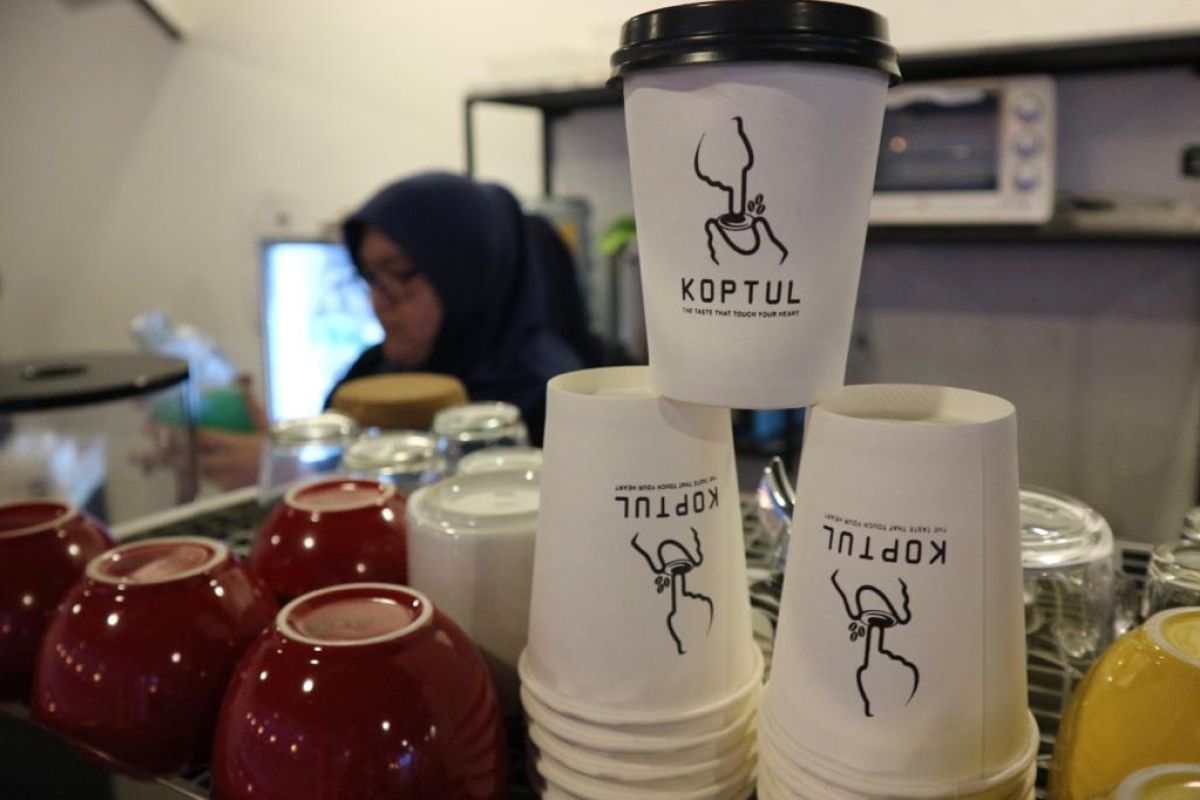 Kafe Koptul, melawan pembedaan perlakuan lewat kopi