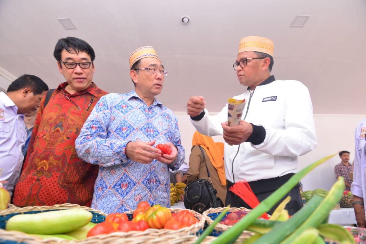 Gubernur Sulsel yakini "michi no eki" jawab persoalan petani