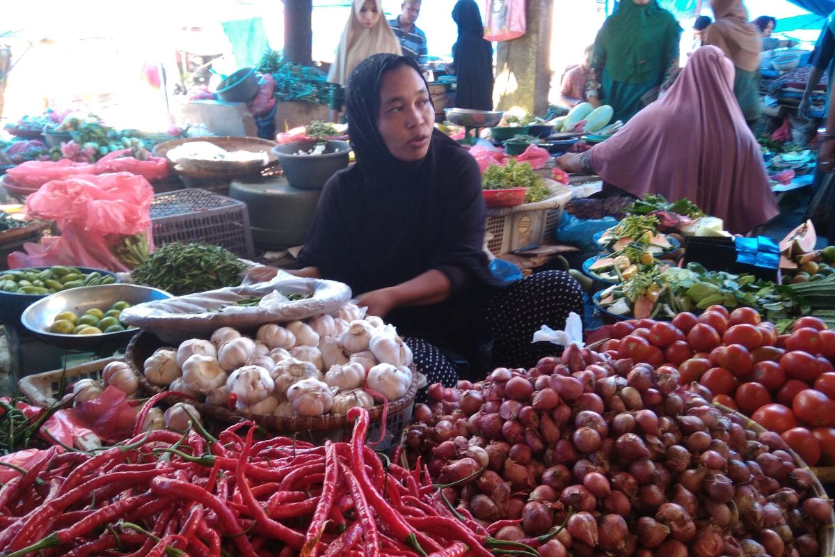 Harga bawang putih di Gorontalo turun karena stok melimpah