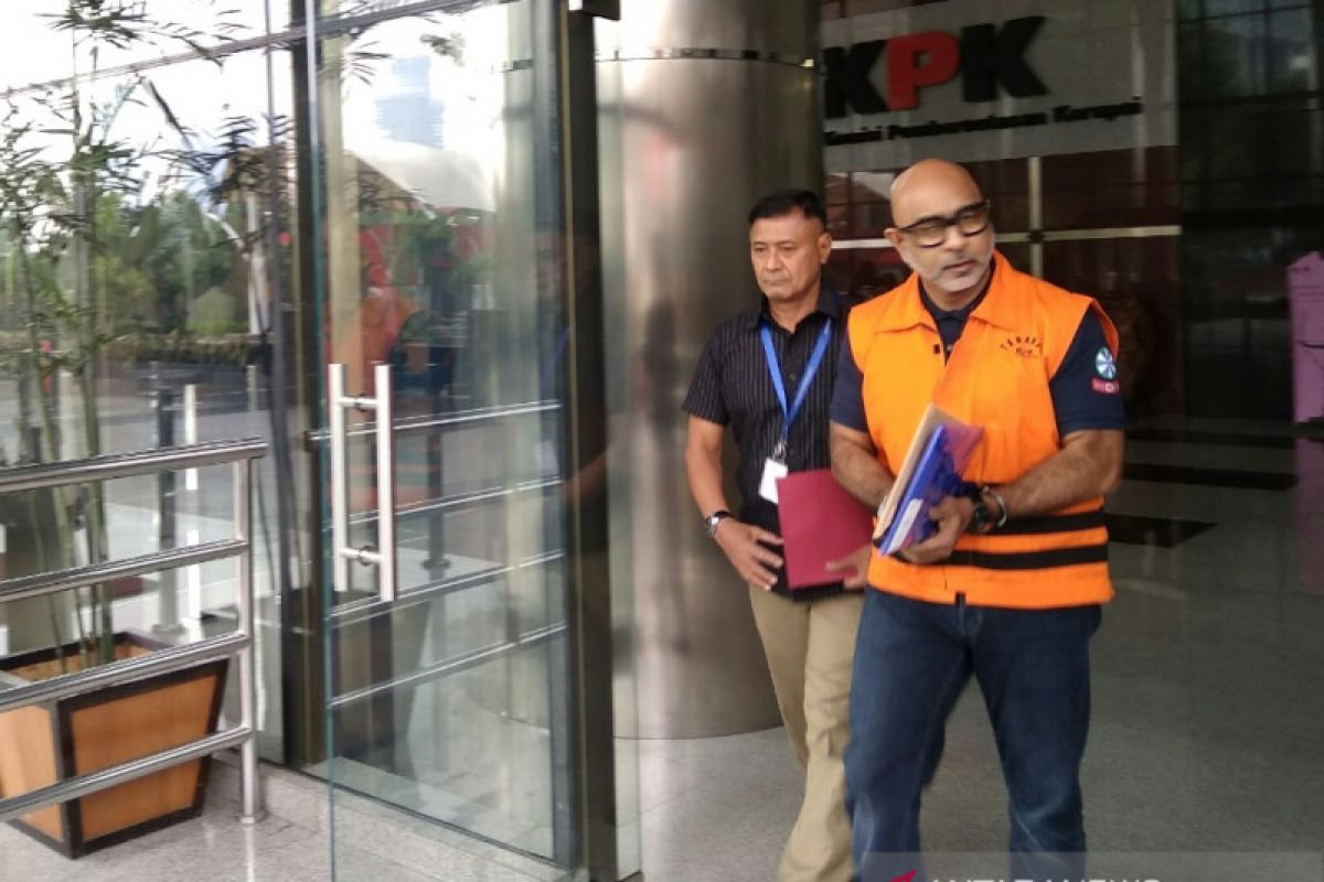 KPK perpanjang penahanan tersangka kasus suap Krakatau Steel