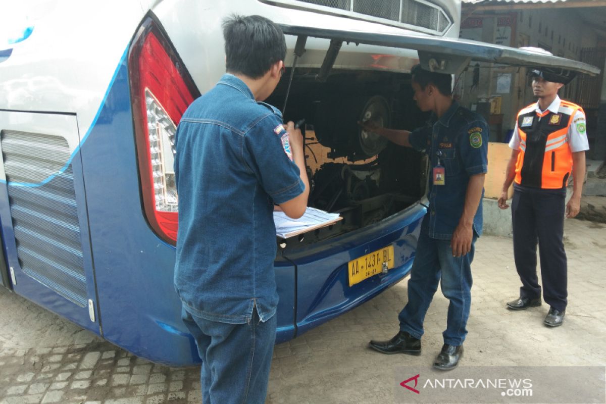 Dishub Bantul periksa kelengkapan bus menghadapi mudik Lebaran