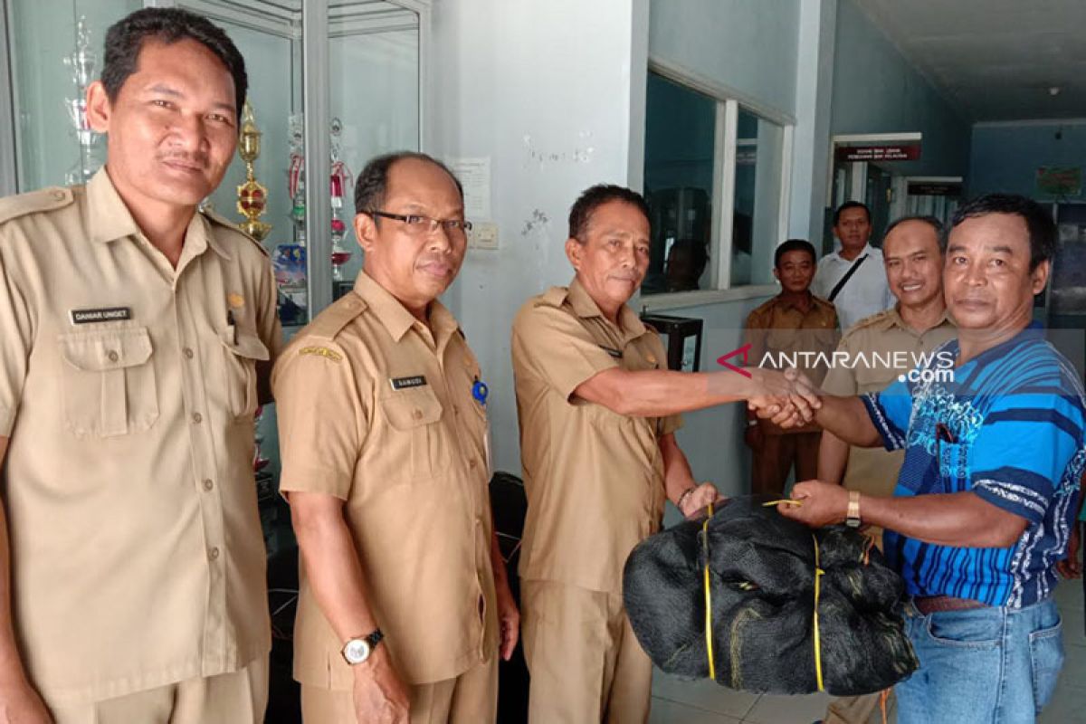 Kelompok budidaya ikan dapat bantuan dari Dinas Perikanan Kapuas