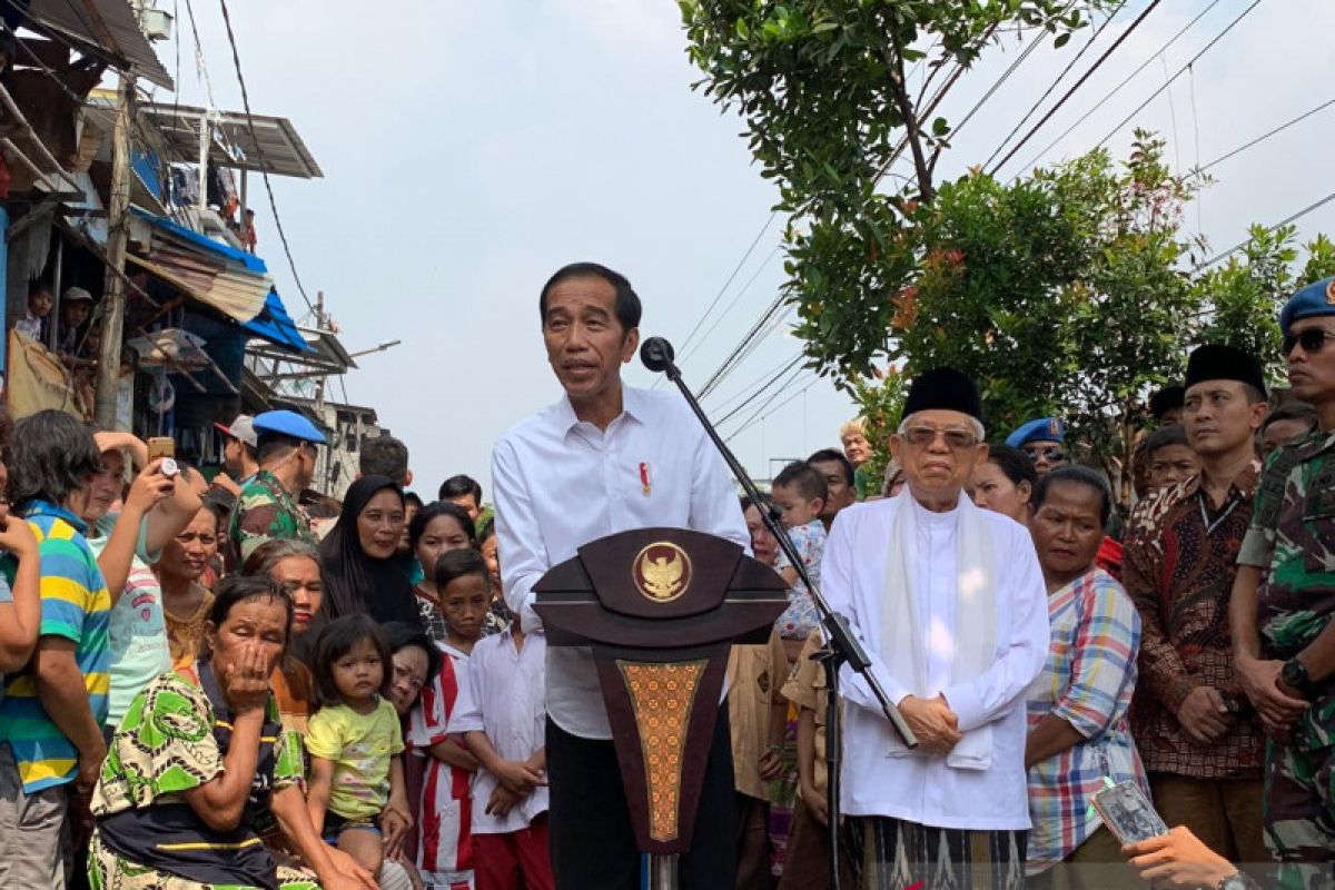 Jokowi umumkan kemenangan wujudkan amanah melalui pemerataan program