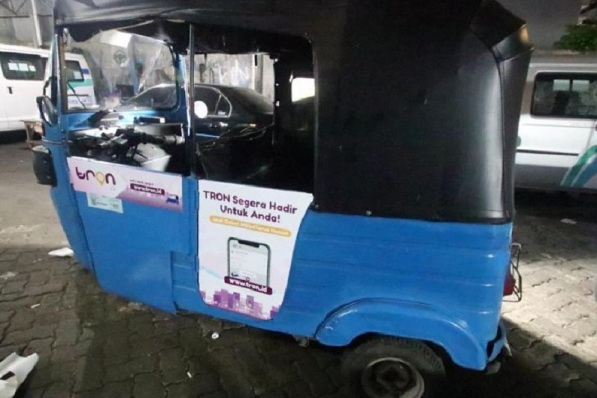 Penumpang bisa gunakan aplikasi TRON naik bajaj