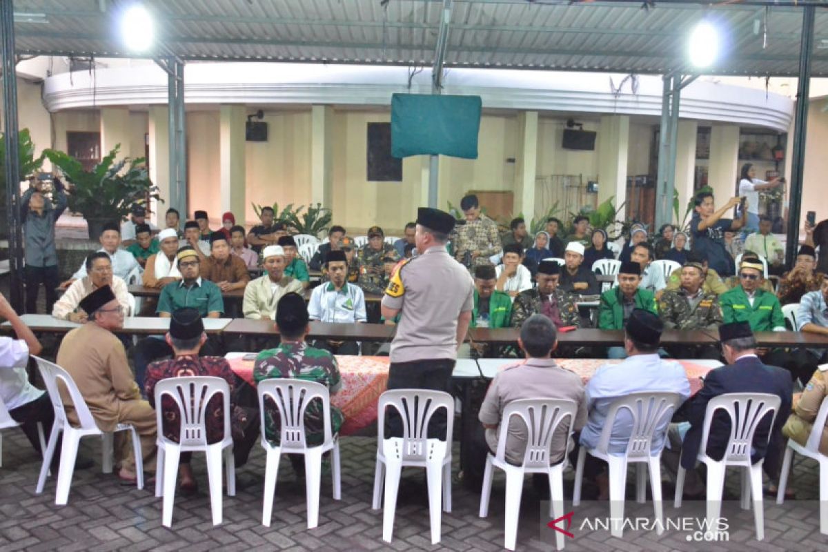 Polresta Tangerang buka puasa dalam  kebhinnekaan