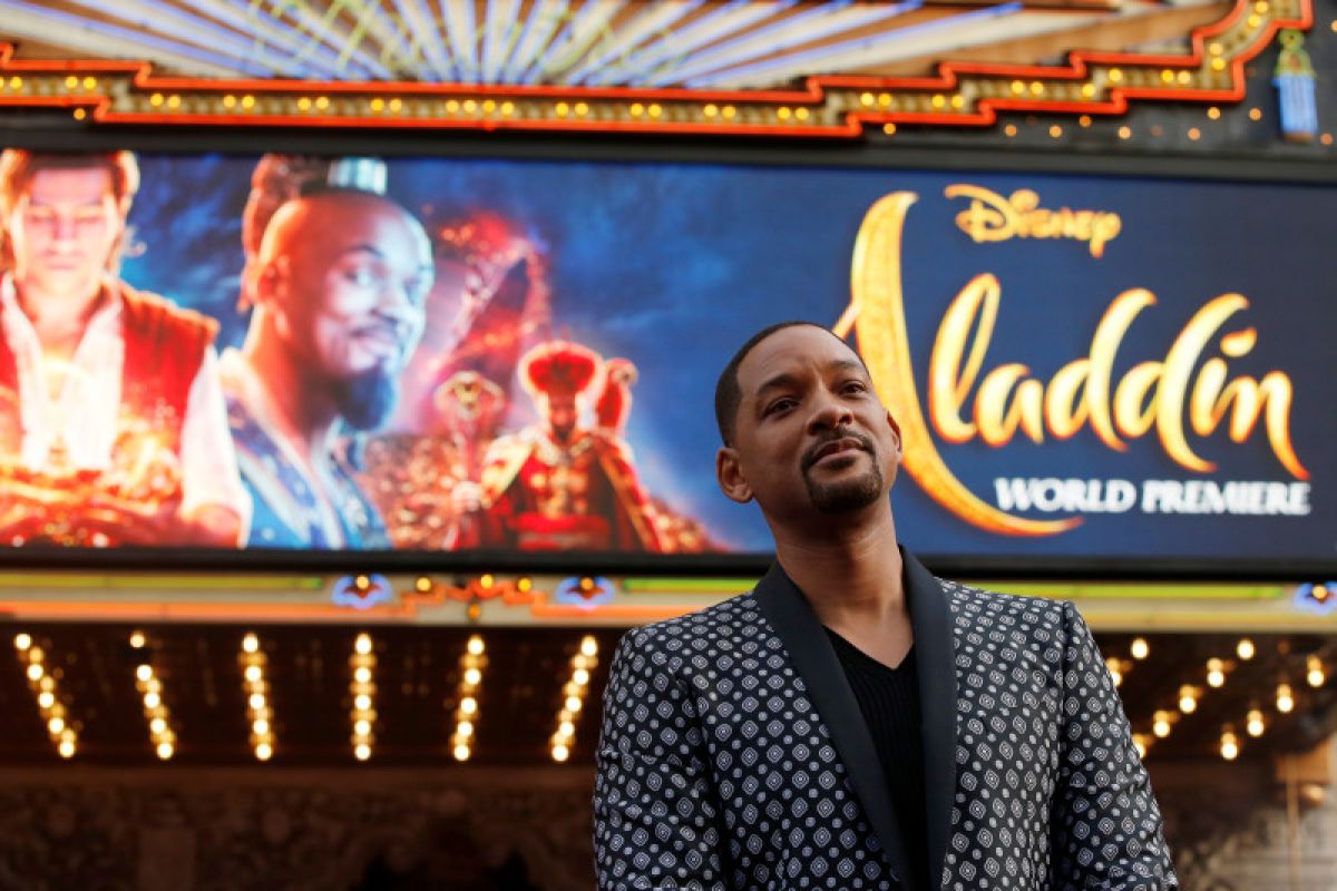 Will Smith awalnya khawatir perankan jin di "Aladdin"