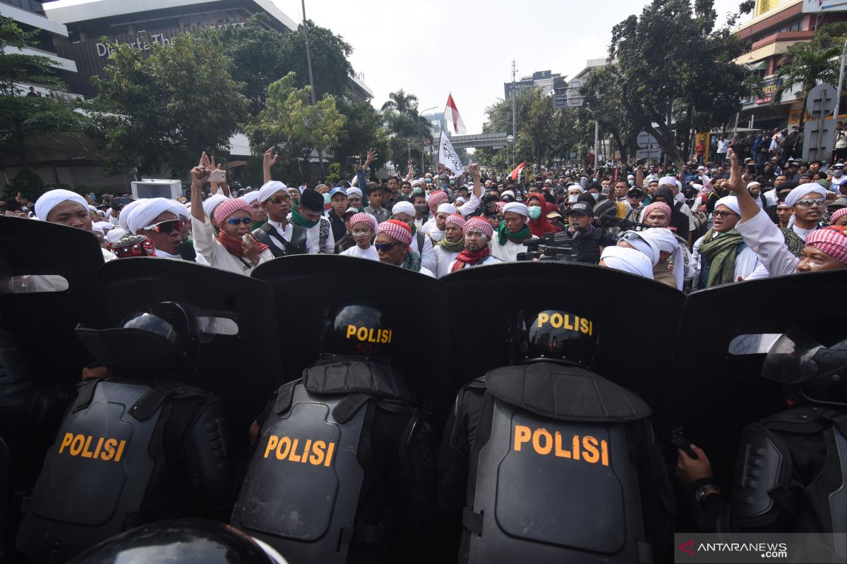 Aksi massa di depan Bawaslu kondusif