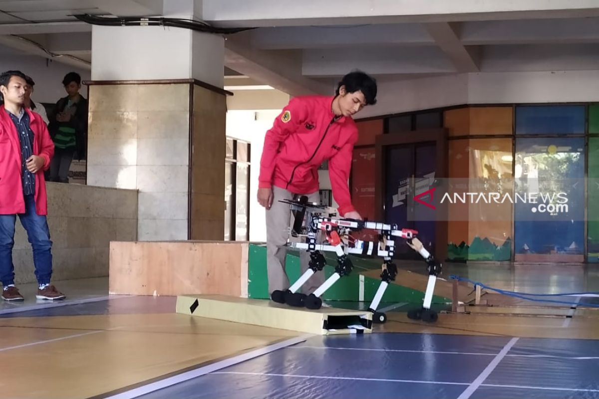 Tim Robot Untag juarai KRI 2019 Regional IV