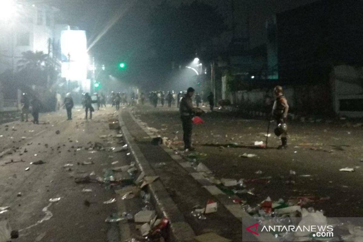 Warga sebut perusuh di Slipi Jakarta Barat bukan penduduk setempat