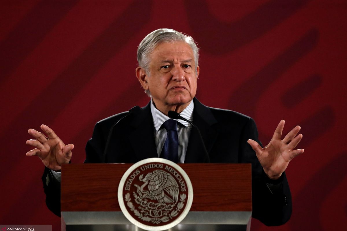 Presiden Meksiko Andres Manuel Lopez Obrador positif COVID-19