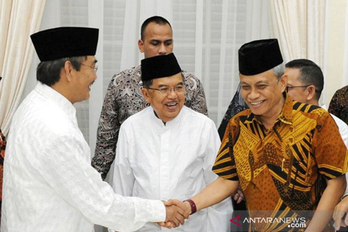 Mantan ketua MK apresiasi Prabowo layangkan gugatan sengketa pilpres