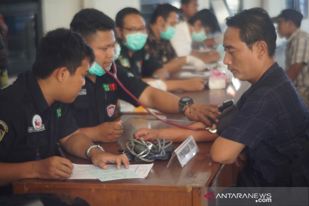 Jalani tes kesehatan, mayoritas sopir bus di Tirtonadi menderita hipertensi dan gula darah