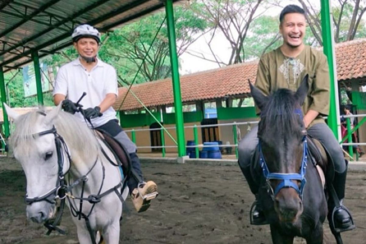 Ucapan belasungkawa  artis atas meninggalnya Ustaz Arifin Ilham