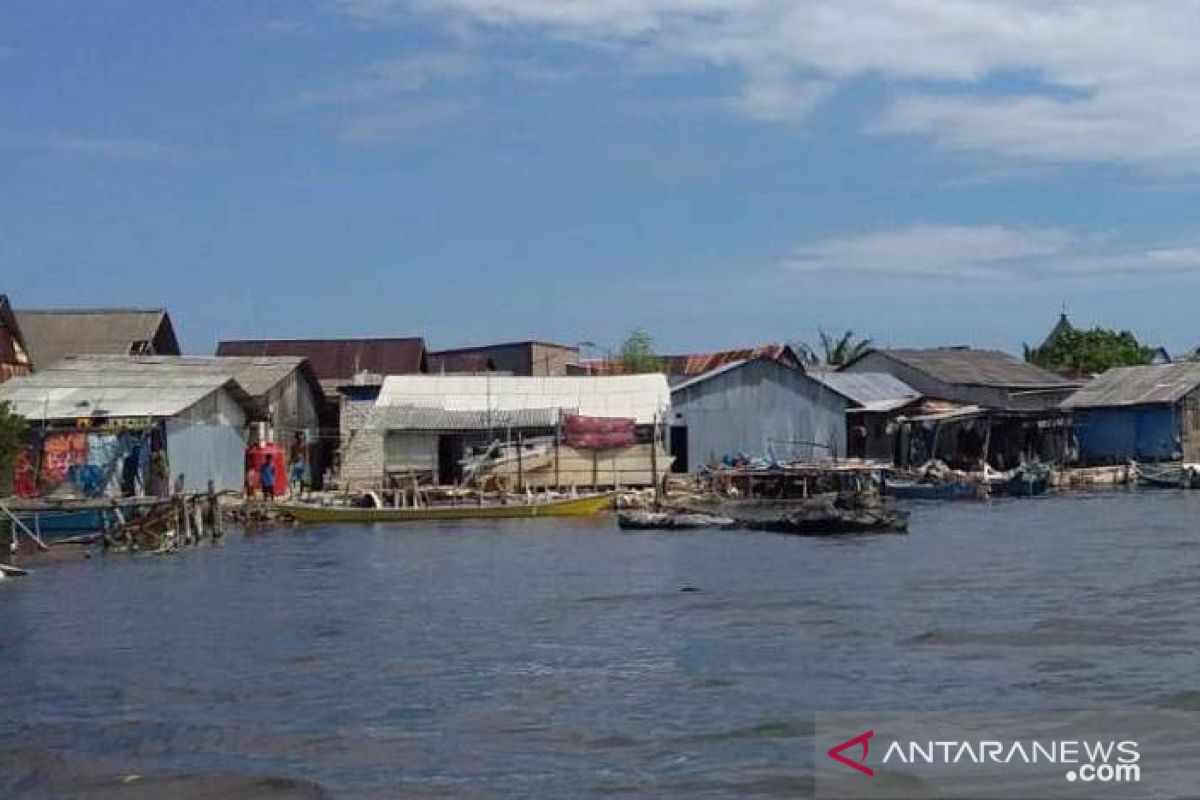 ACT berbagi pangan di Takalar