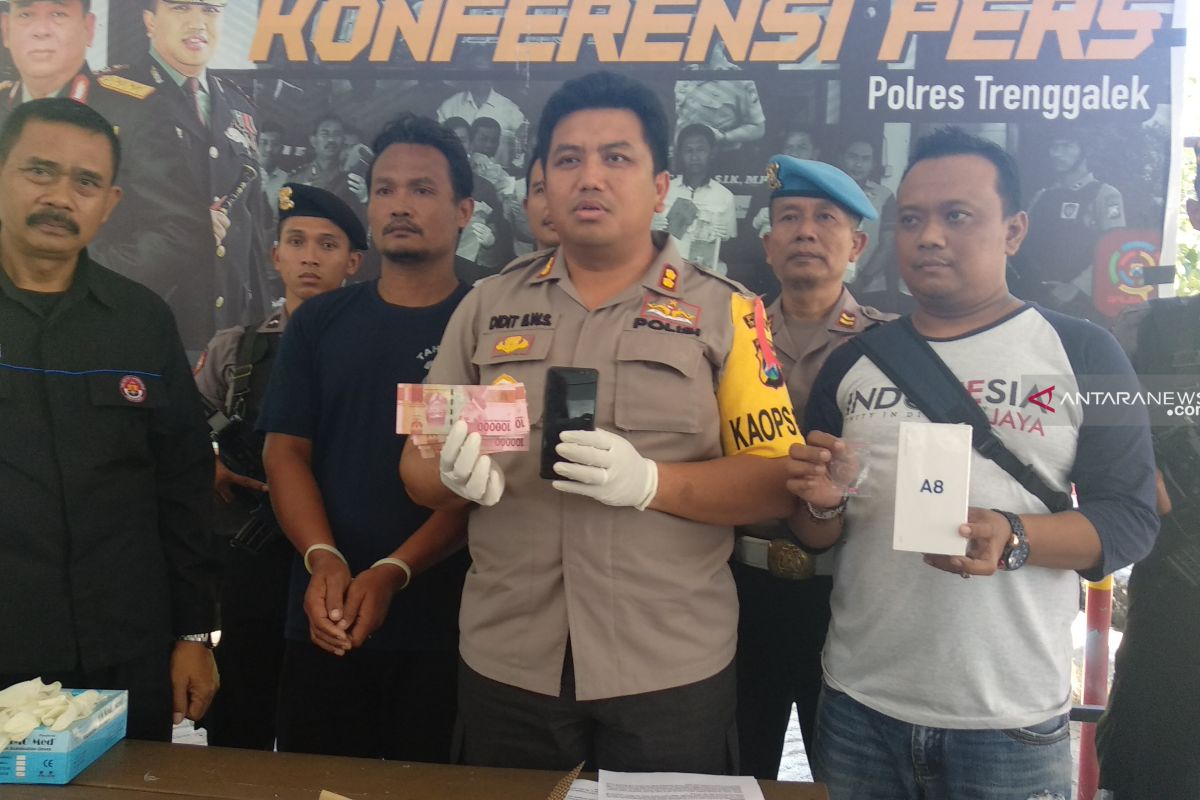 Polisi Trenggalek tangkap penyebar hoaks provokasi