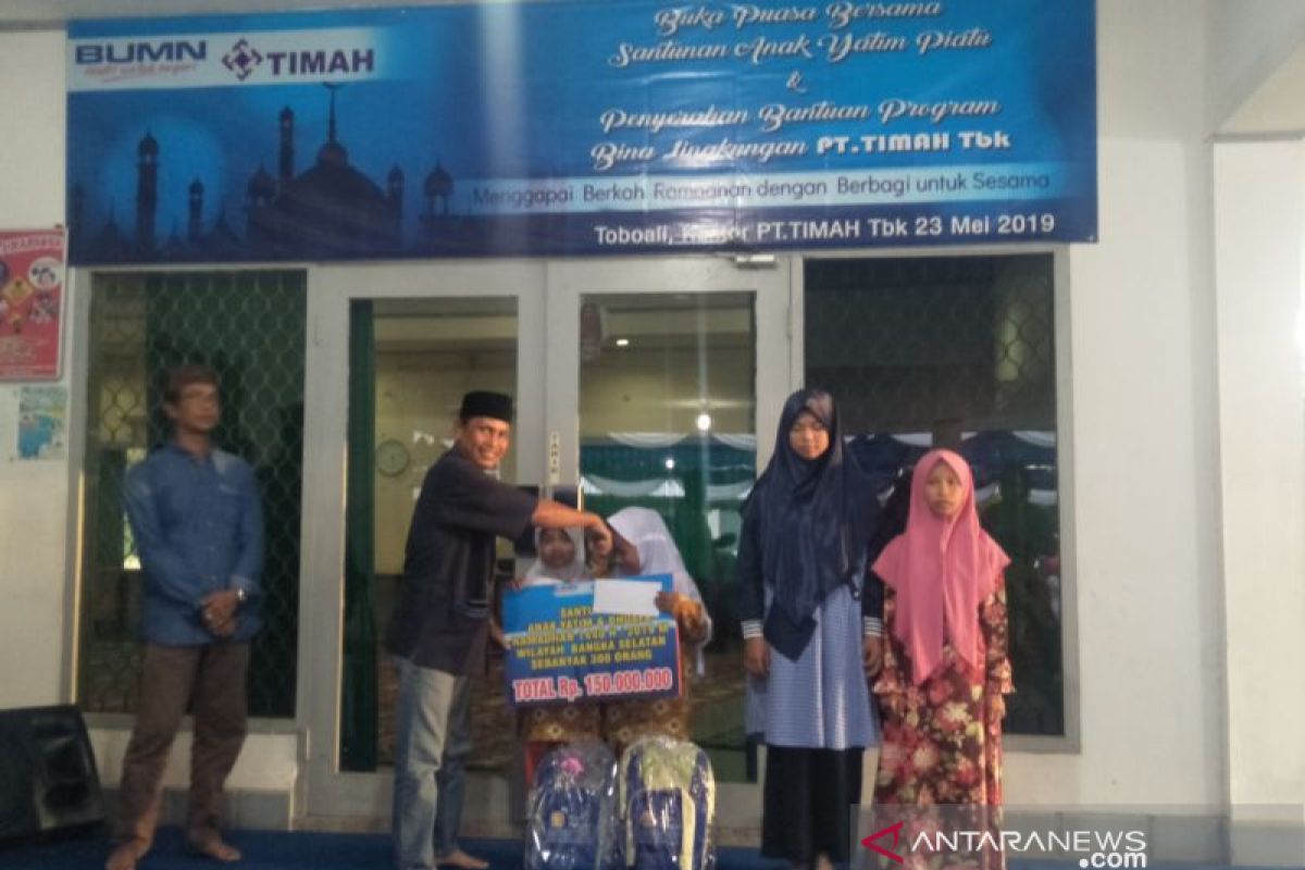 PT Timah santuni 300 anak yatim dan dhuafa di Toboali