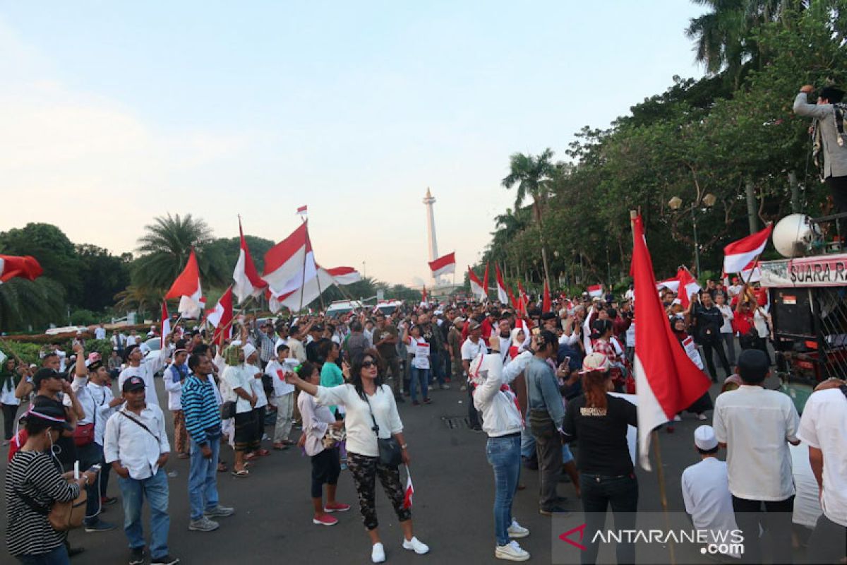 Massa aksi di kawasan Patung Kuda Jakpus bubarkan diri