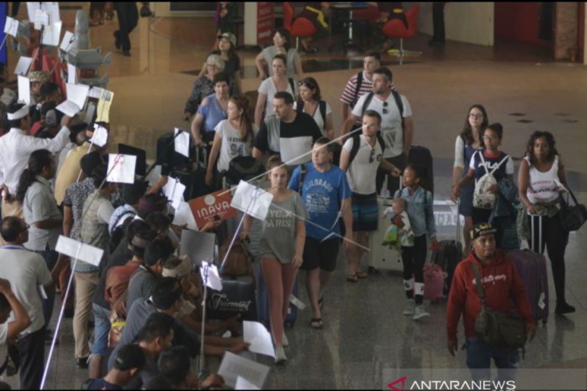 Januari-April, 1,86 juta wisatawan lewat Bandara Ngurah Rai