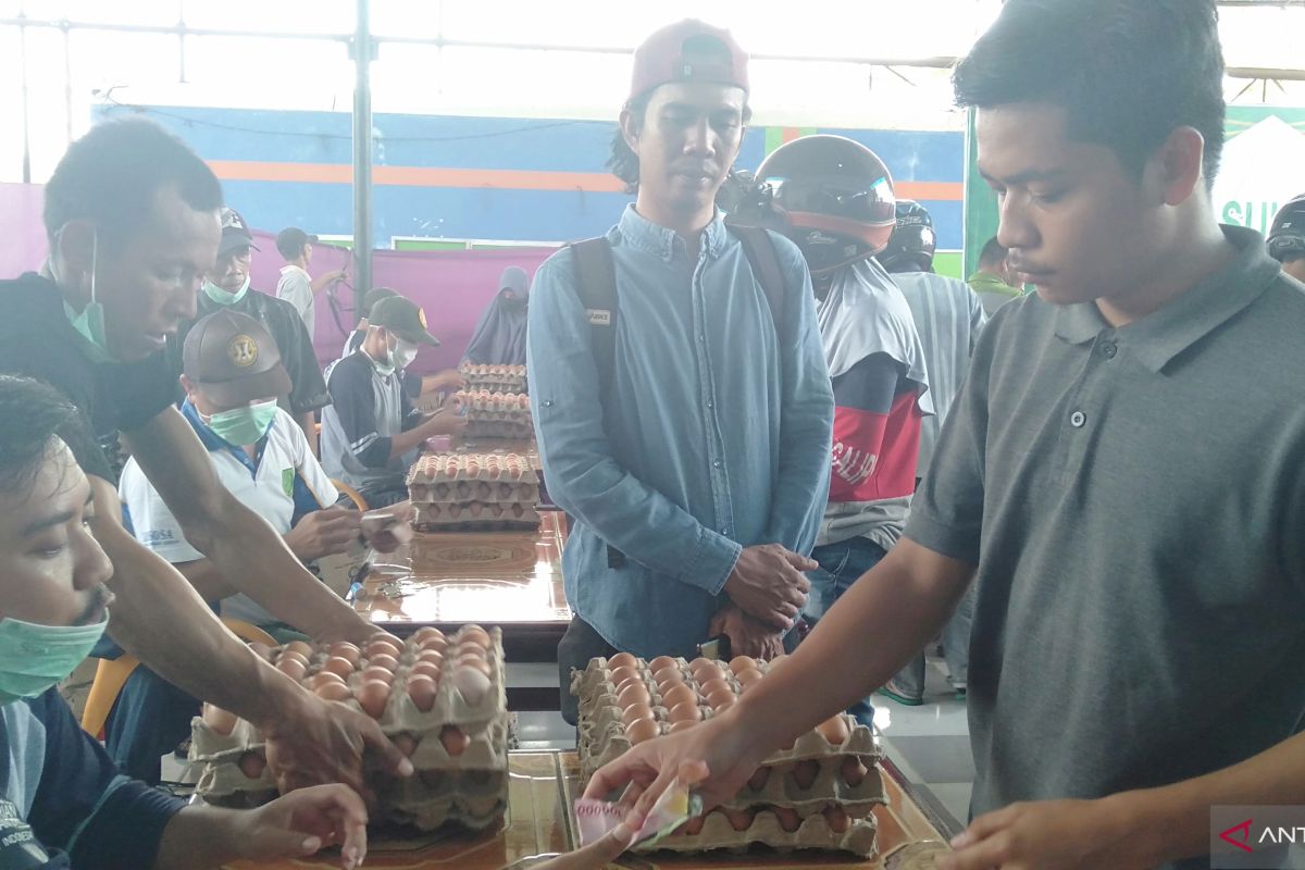 Pemkab Sambas sediakan 24 ton telur ayam di pasar murah