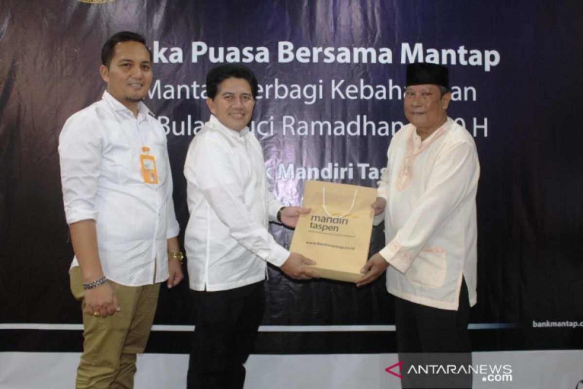 17.000 pensiunan PNS dapat bingkisan Ramadhan